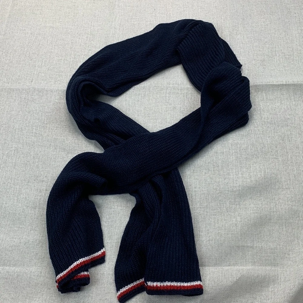Tommy Hilfiger Navy Winter Scarf One Size